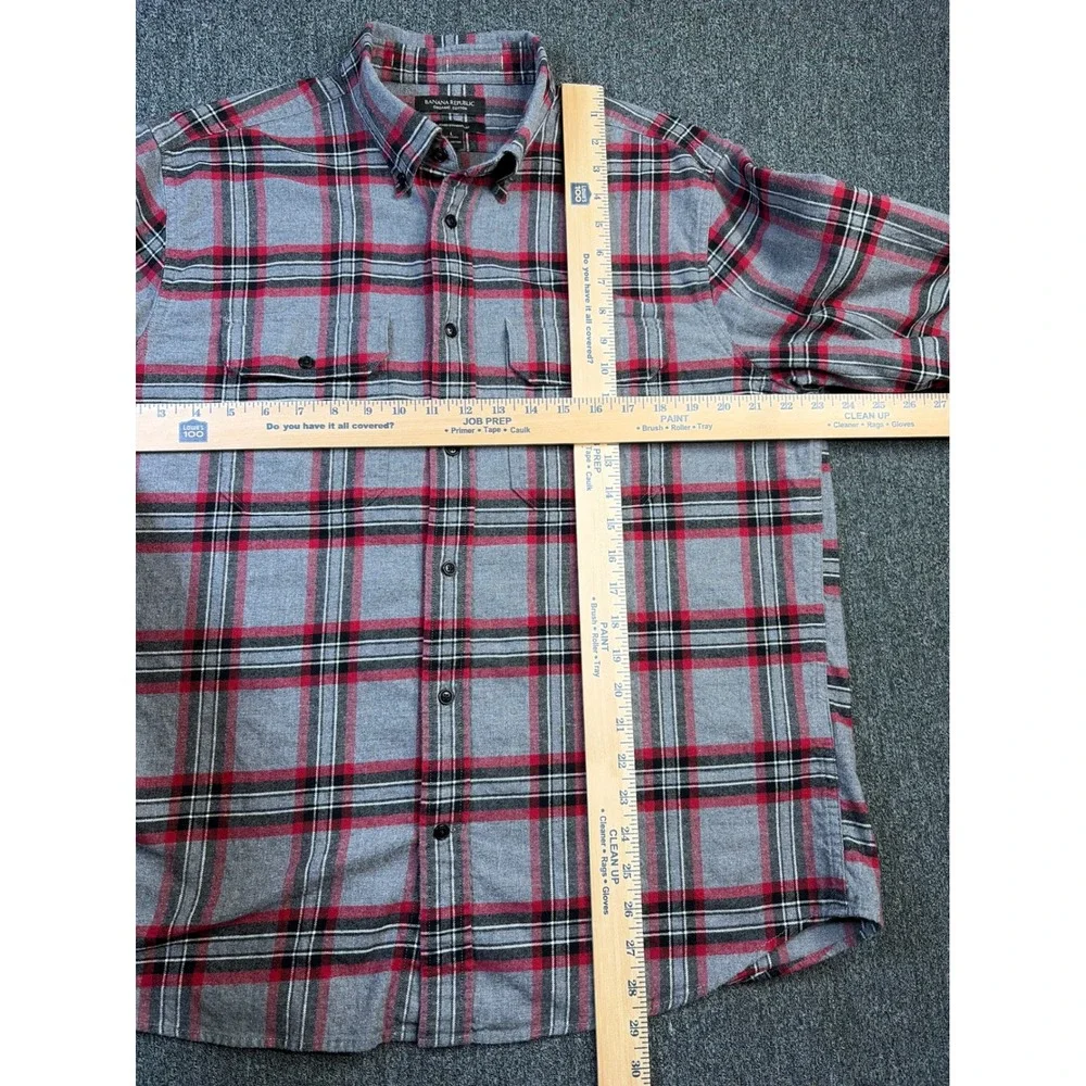 Banana Republic Mens Flannel Shirt L Grey Red Plaid Untucked Organic Cotton L/S